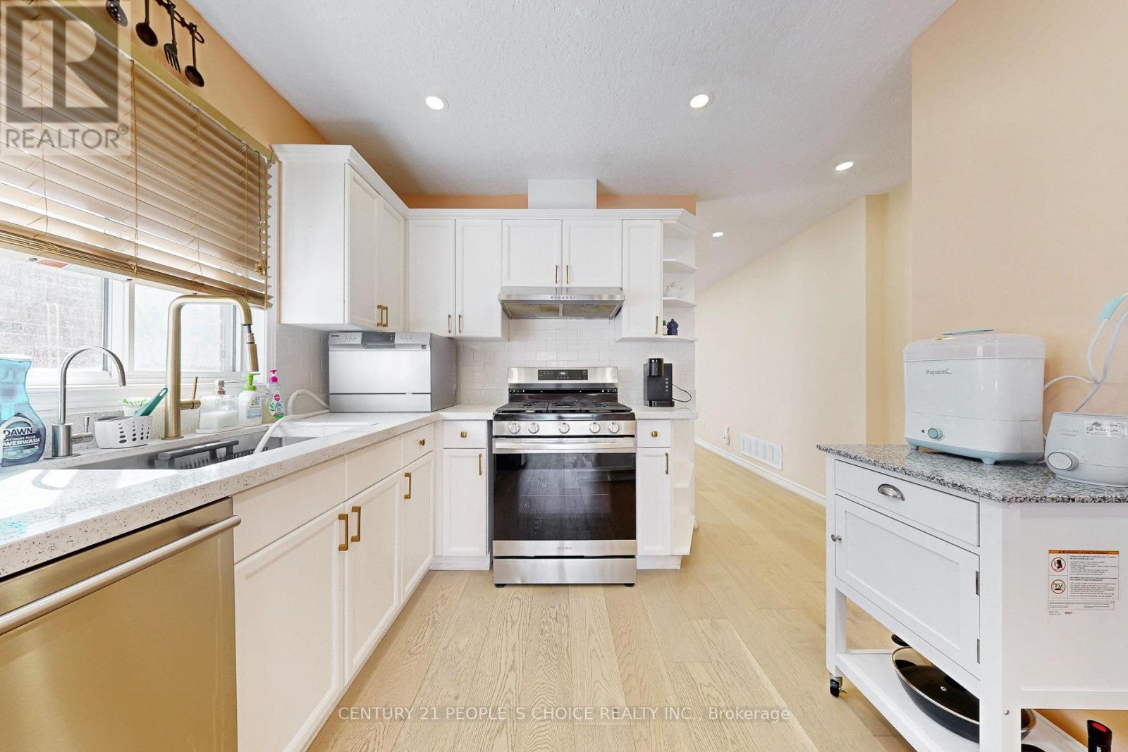 19 Mckitrick Drive, Orangeville, Ontario  L9W 5C2 - Photo 14 - W12547022