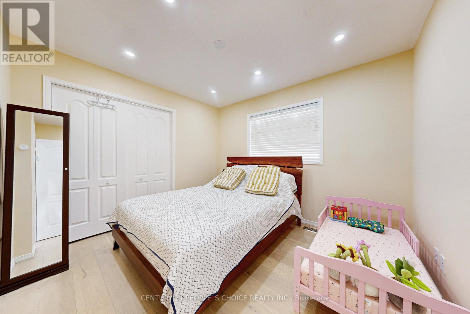 19 Mckitrick Drive, Orangeville, Ontario  L9W 5C2 - Photo 21 - W12547022