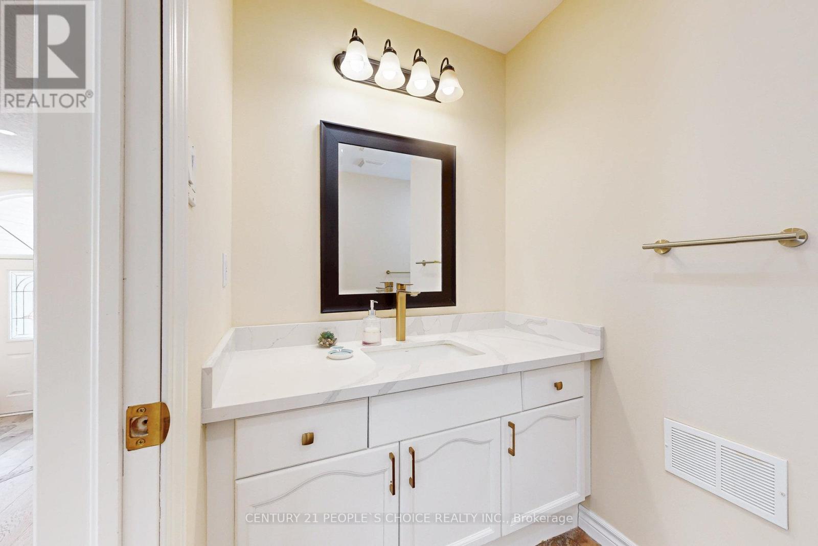 19 Mckitrick Drive, Orangeville, Ontario  L9W 5C2 - Photo 27 - W12547022