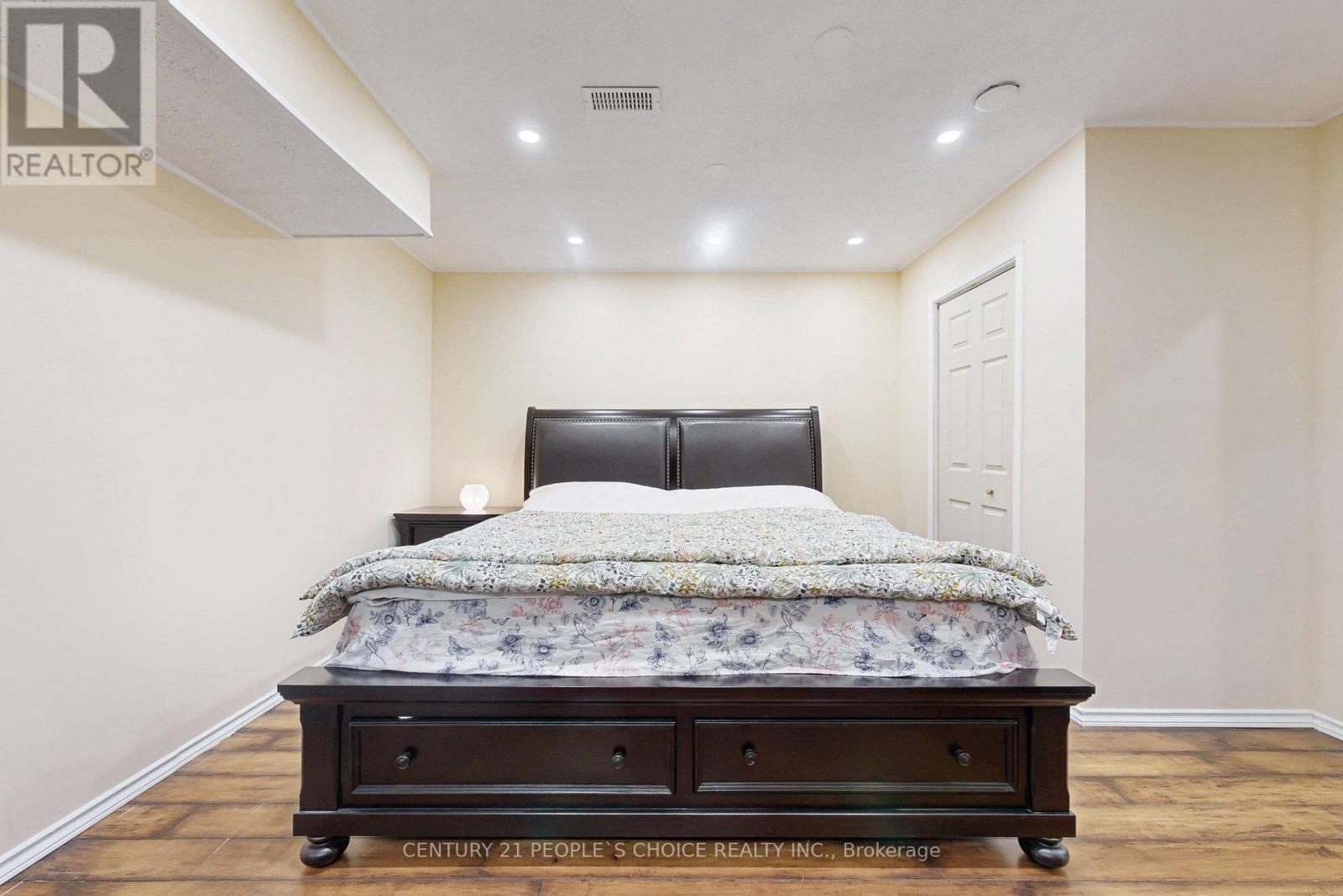 19 Mckitrick Drive, Orangeville, Ontario  L9W 5C2 - Photo 34 - W12547022