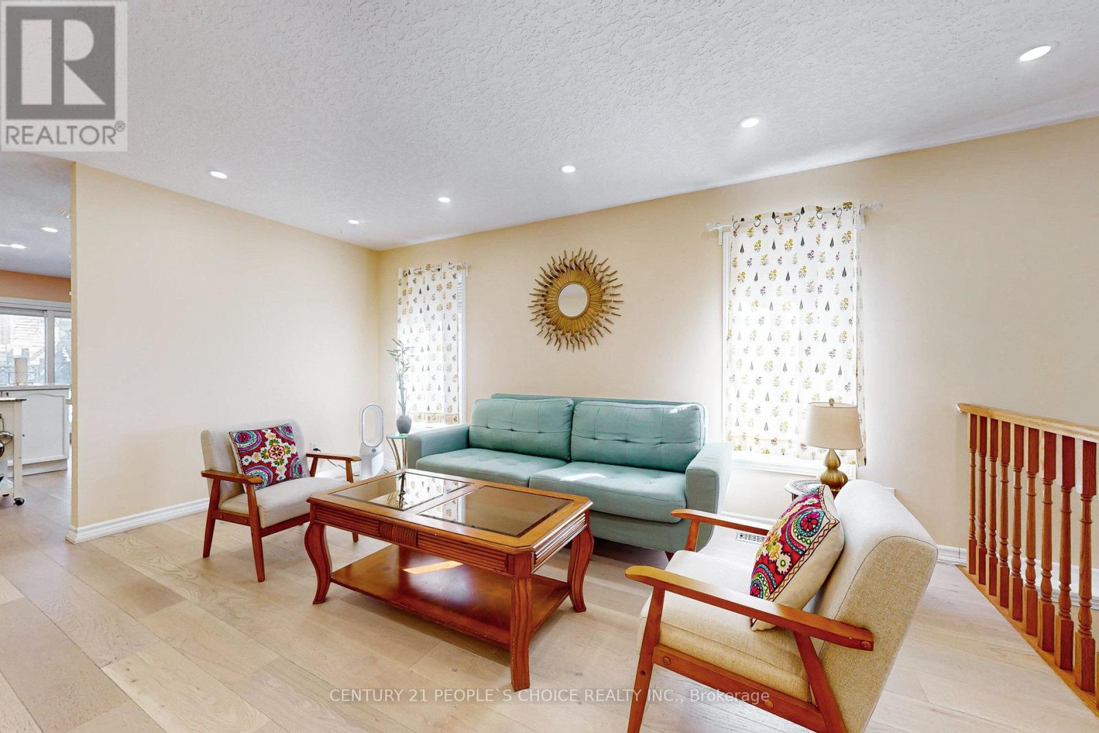 19 Mckitrick Drive, Orangeville, Ontario  L9W 5C2 - Photo 8 - W12547022