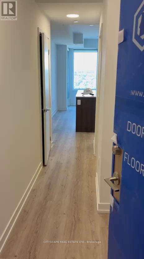 2101 - 395 Square One Drive, Mississauga, Ontario  L5B 0P6 - Photo 2 - W12547036