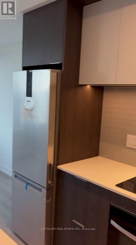 2101 - 395 Square One Drive, Mississauga, Ontario  L5B 0P6 - Photo 5 - W12547036