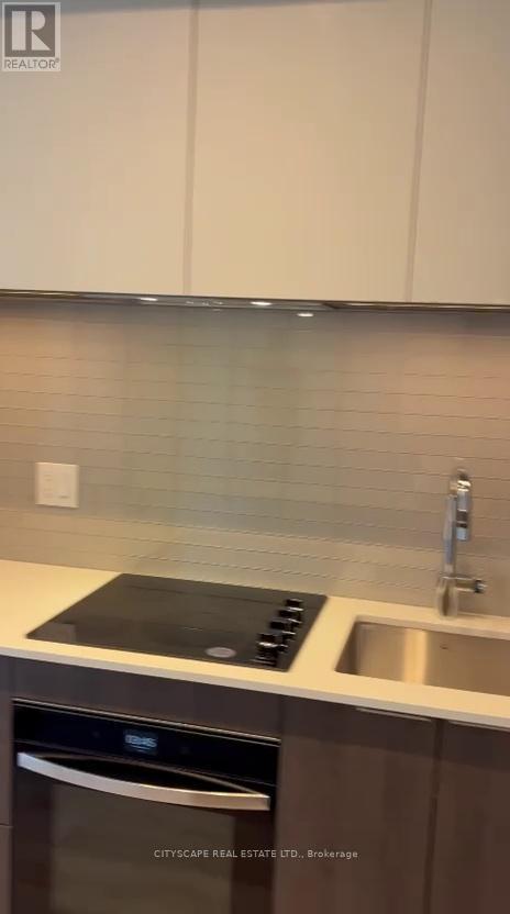 2101 - 395 Square One Drive, Mississauga, Ontario  L5B 0P6 - Photo 6 - W12547036