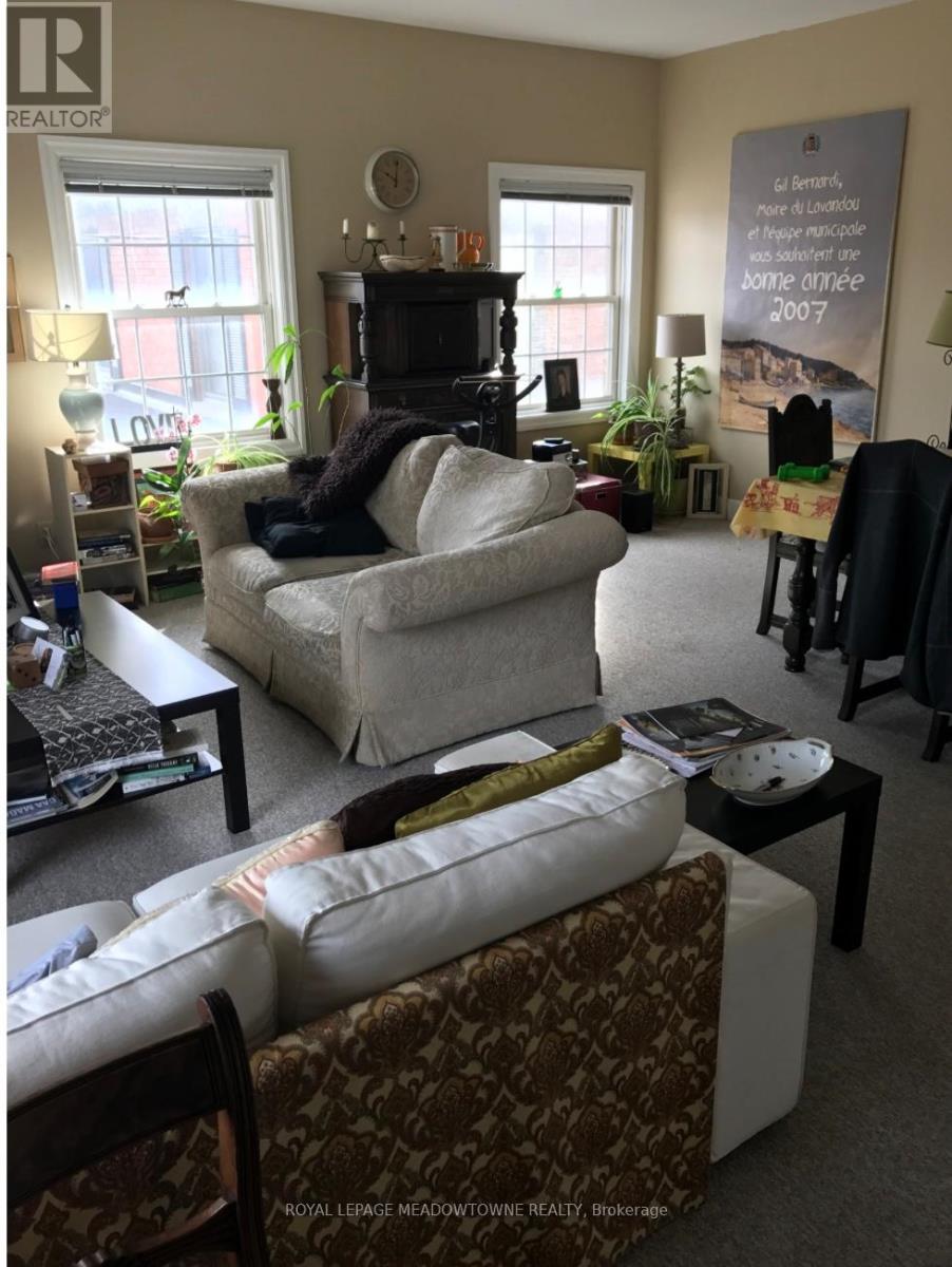 B - 80 Guelph Street, Halton Hills, Ontario  L7G 3Z5 - Photo 2 - W12547072