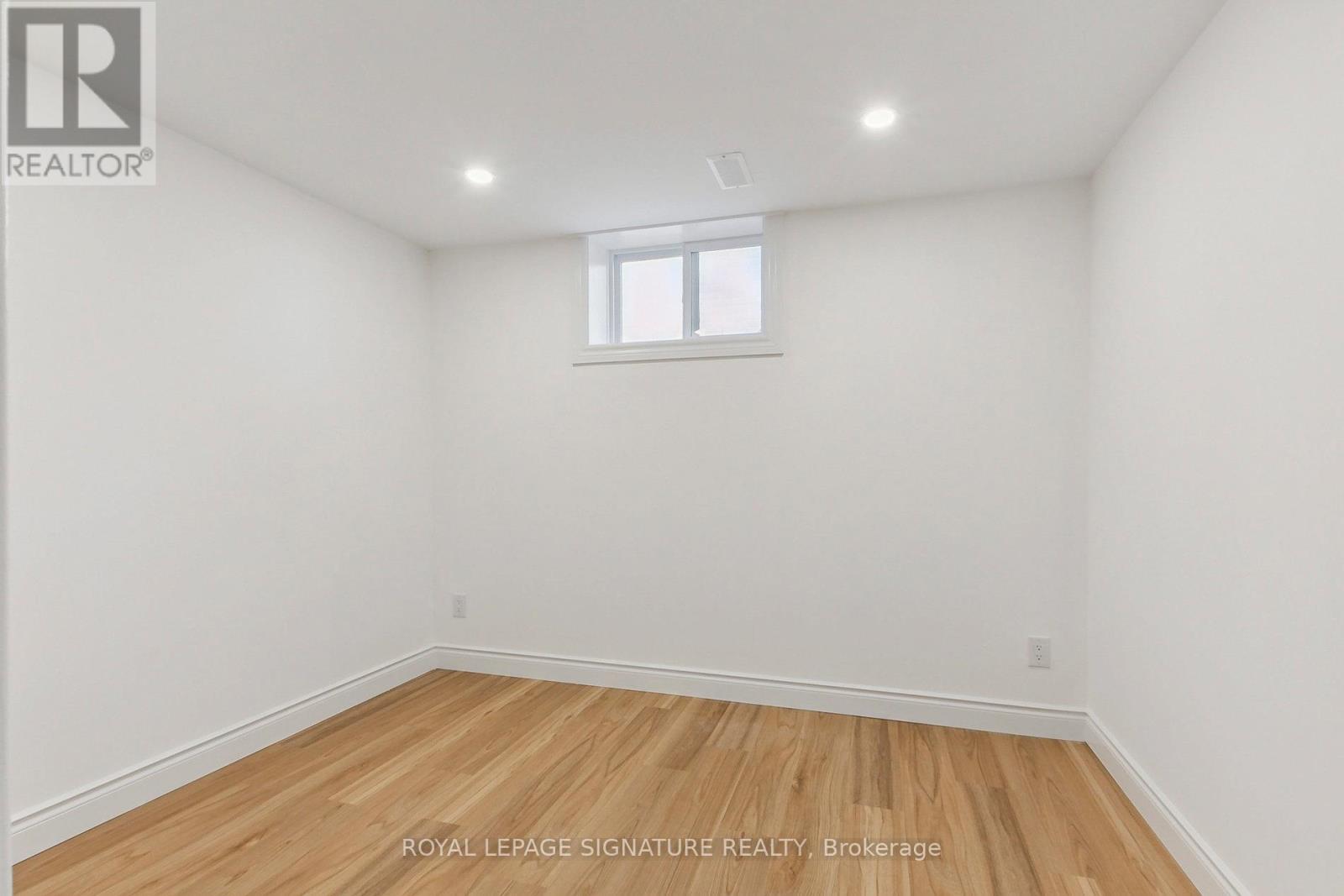 Lower - 53 Gracey Boulevard, Toronto, Ontario  M9R 2A2 - Photo 16 - W12547090