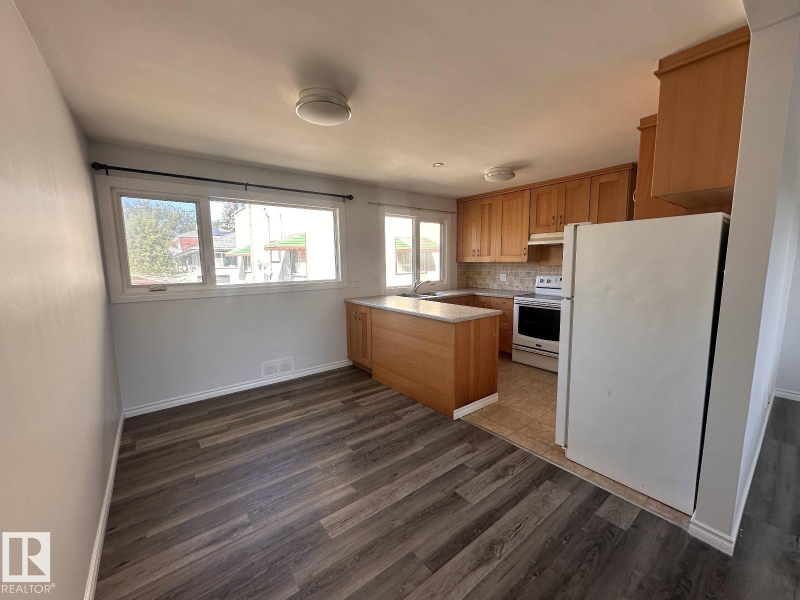 7504 77 Av Nw, Edmonton, Alberta  T6C 0K5 - Photo 2 - E4459117