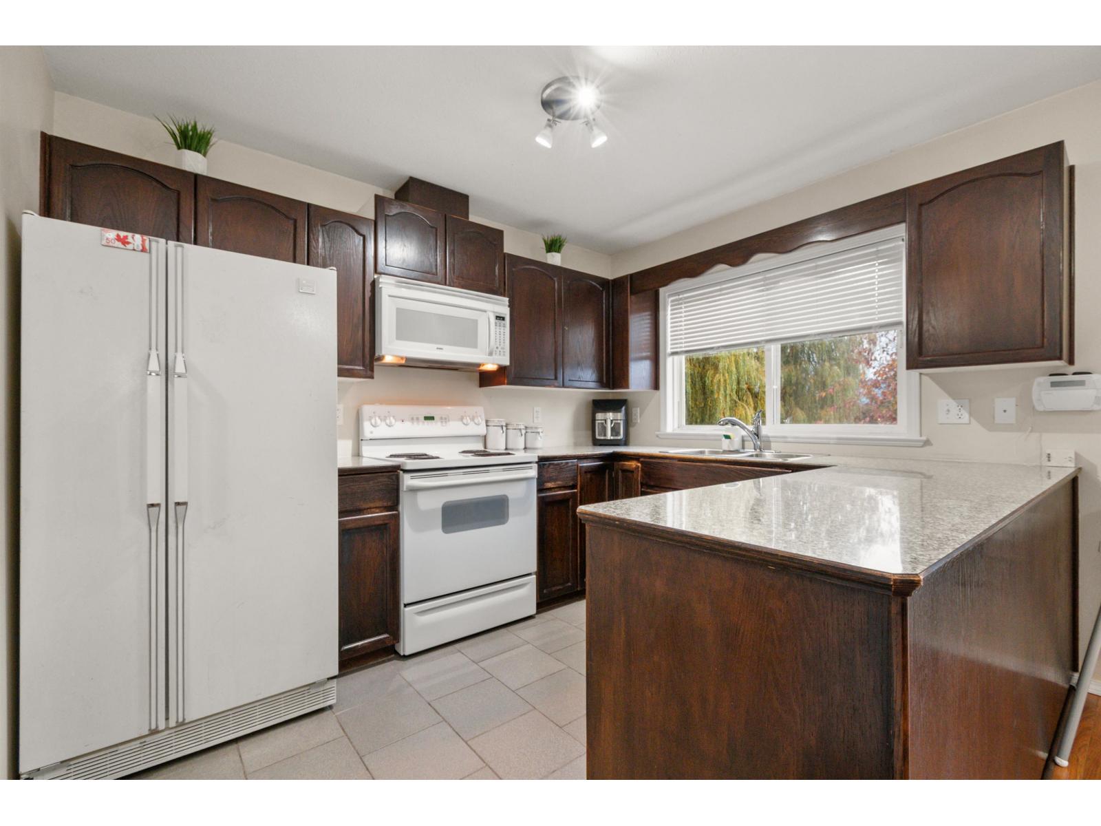 4 46375 Cessna Drive, Chilliwack Proper South, Chilliwack, British Columbia  V2P 1A7 - Photo 4 - R3067203