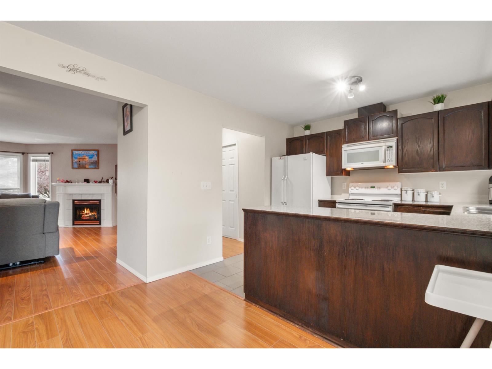 4 46375 Cessna Drive, Chilliwack Proper South, Chilliwack, British Columbia  V2P 1A7 - Photo 9 - R3067203