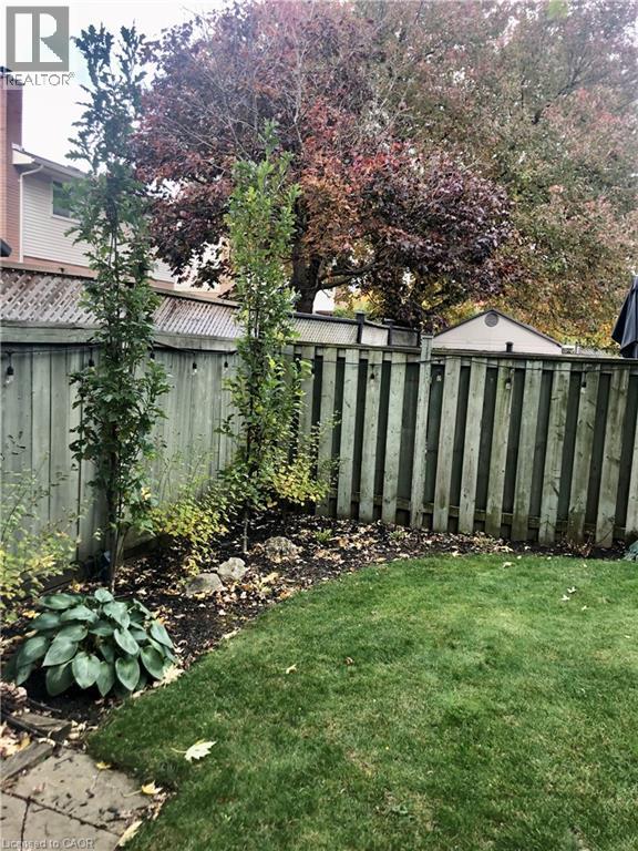 9 Aspen Court, Waterdown, Ontario L8B 0A7 - Photo 35 - 40788356