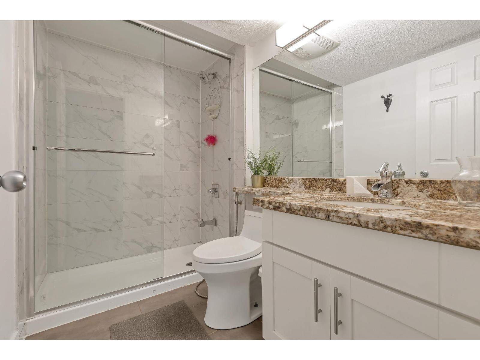 10418 Fraserglen Drive, Surrey, British Columbia  V4N 1T5 - Photo 13 - R3067574