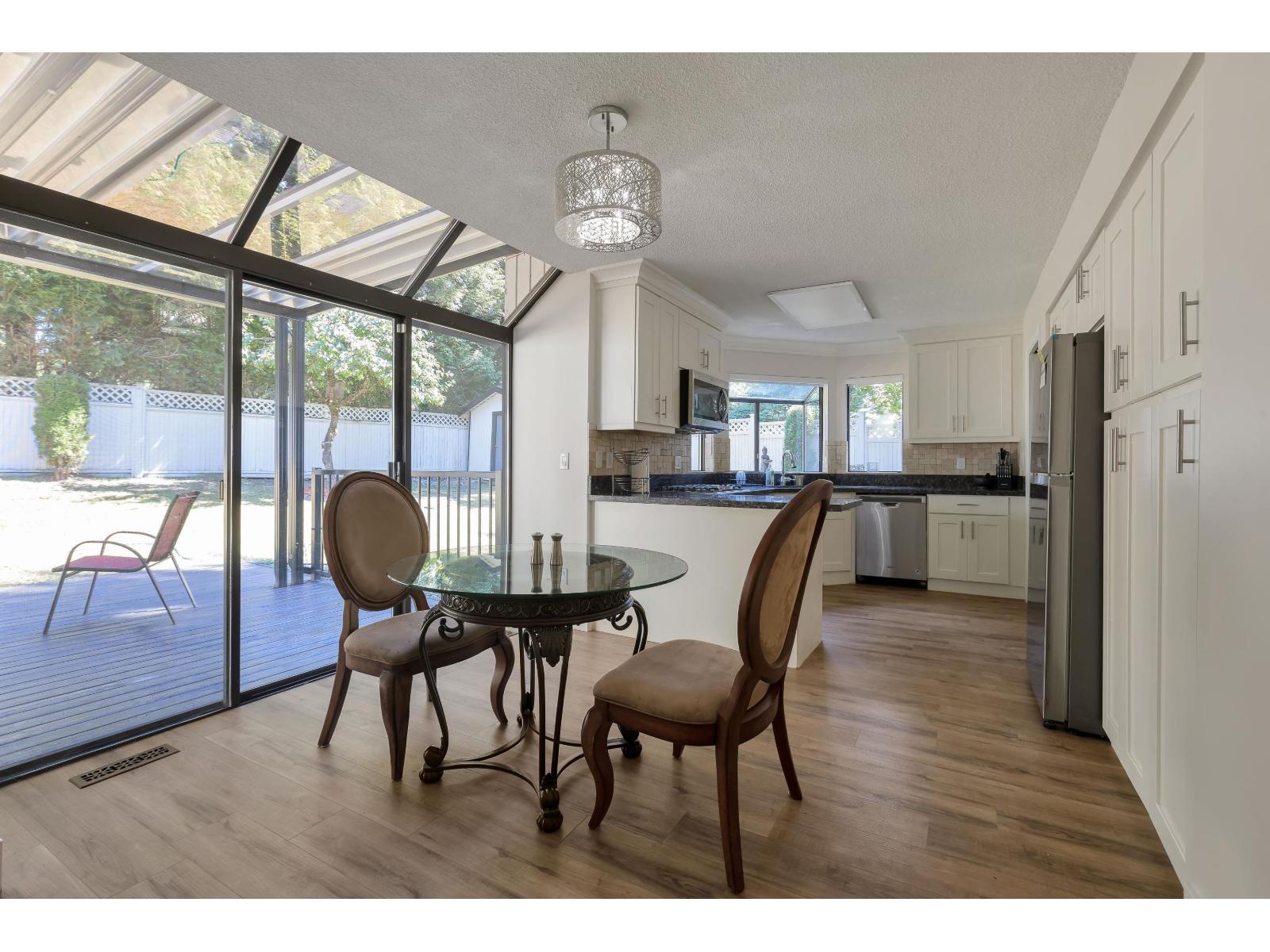 10418 Fraserglen Drive, Surrey, British Columbia  V4N 1T5 - Photo 18 - R3067574