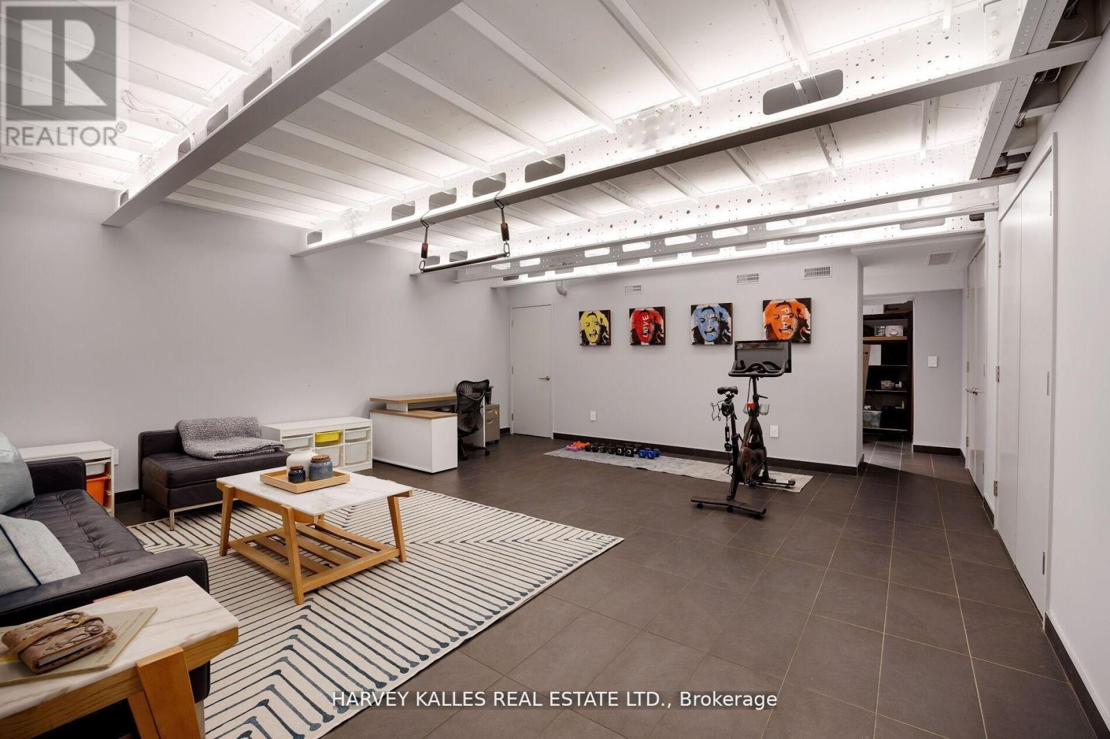 60 Hiltz Avenue, Toronto, Ontario  M4L 2N5 - Photo 39 - E12546266