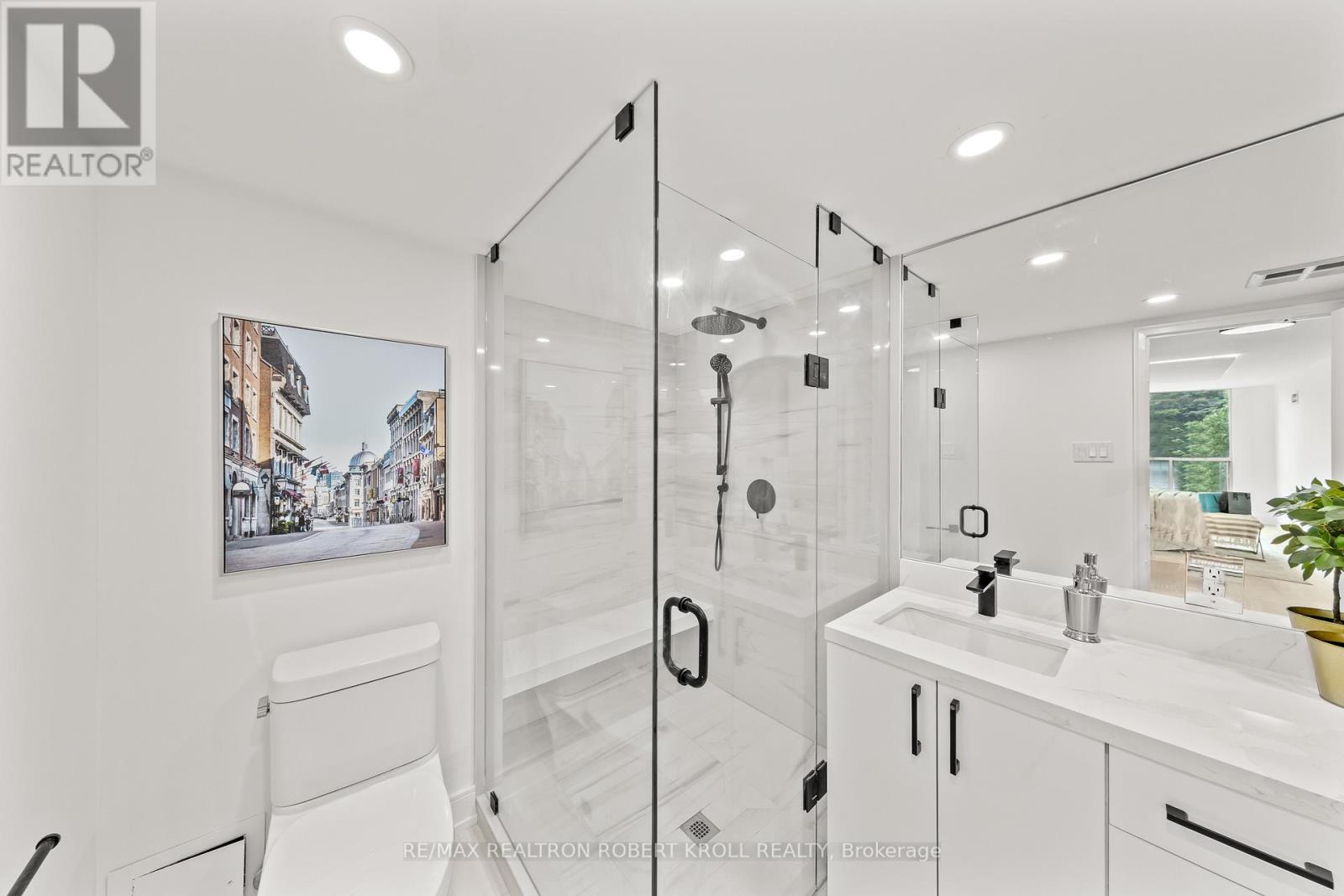 210 - 7300 Yonge Street, Vaughan, Ontario L4J 7Y5 - Photo 35 - N12344870