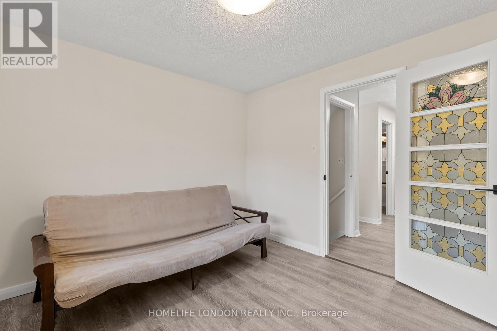 163 Centre Street W, London South, Ontario N6J 1T7 - Photo 24 - X12547184