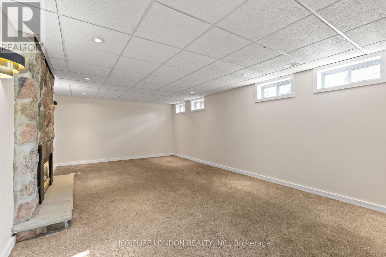 163 Centre Street W, London South, Ontario N6J 1T7 - Photo 39 - X12547184