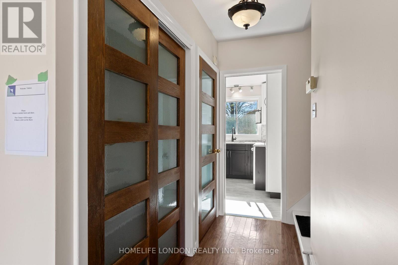 163 Centre Street W, London South, Ontario N6J 1T7 - Photo 8 - X12547184