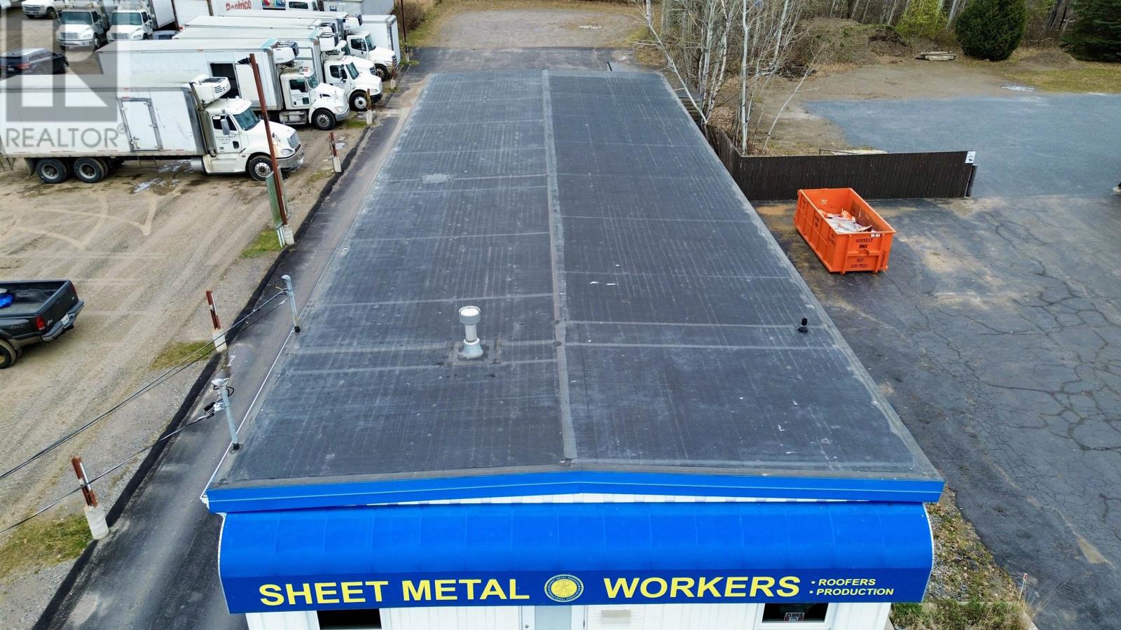 1125 Roland St, Thunder Bay, Ontario P7B 5M5 - Photo 2 - TB253475