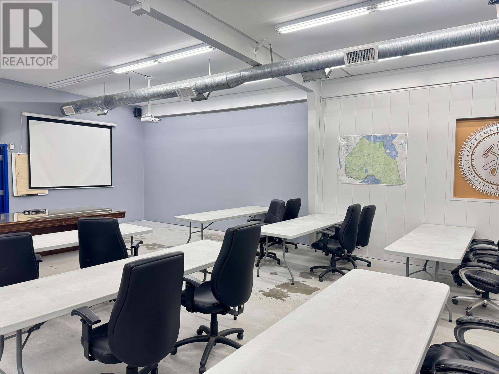 1125 Roland St, Thunder Bay, Ontario P7B 5M5 - Photo 8 - TB253475