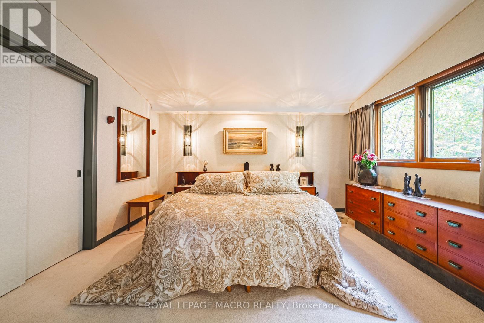 36 Maple Drive, Hamilton, Ontario  L8G 3C2 - Photo 18 - X12546930