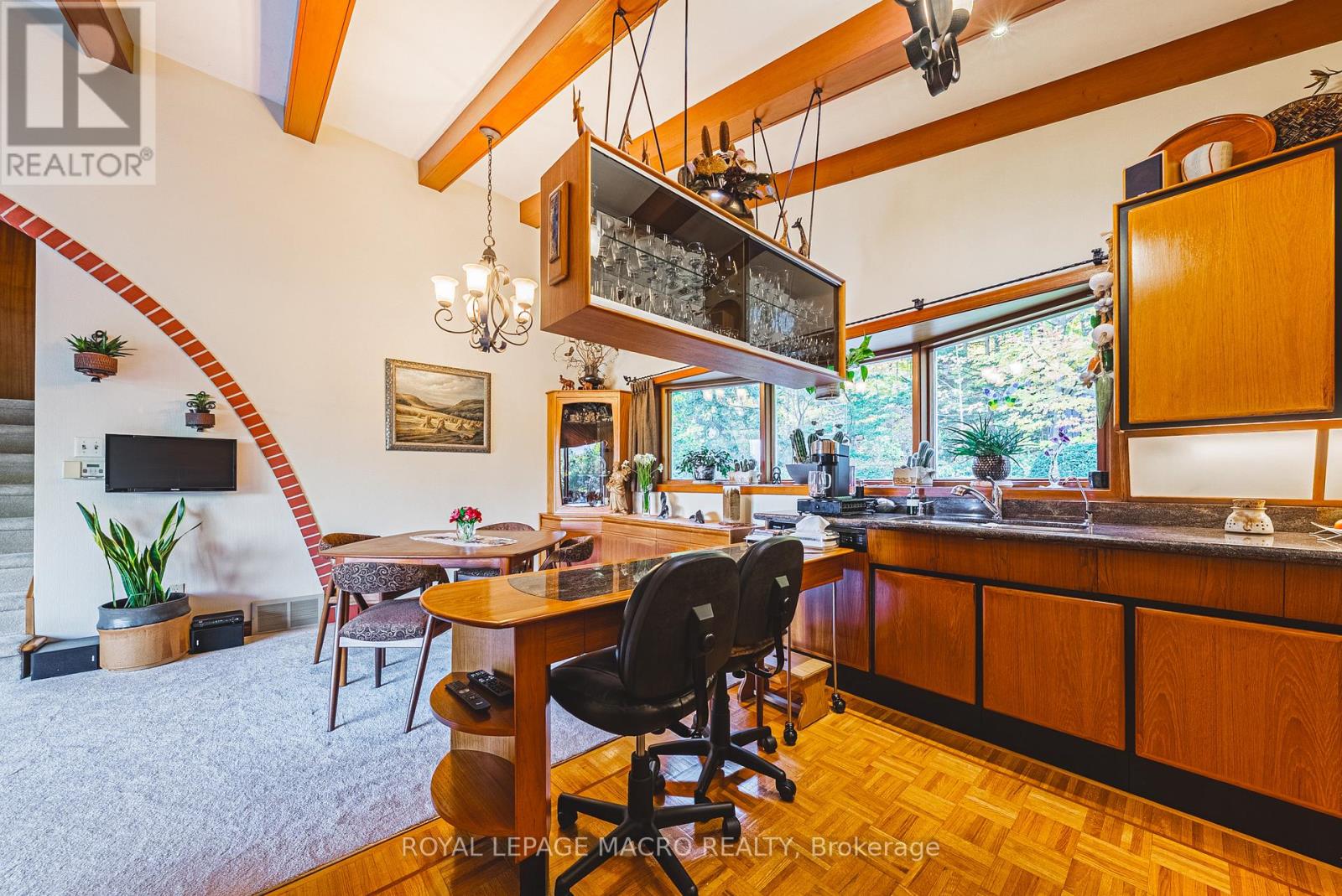 36 Maple Drive, Hamilton, Ontario  L8G 3C2 - Photo 9 - X12546930