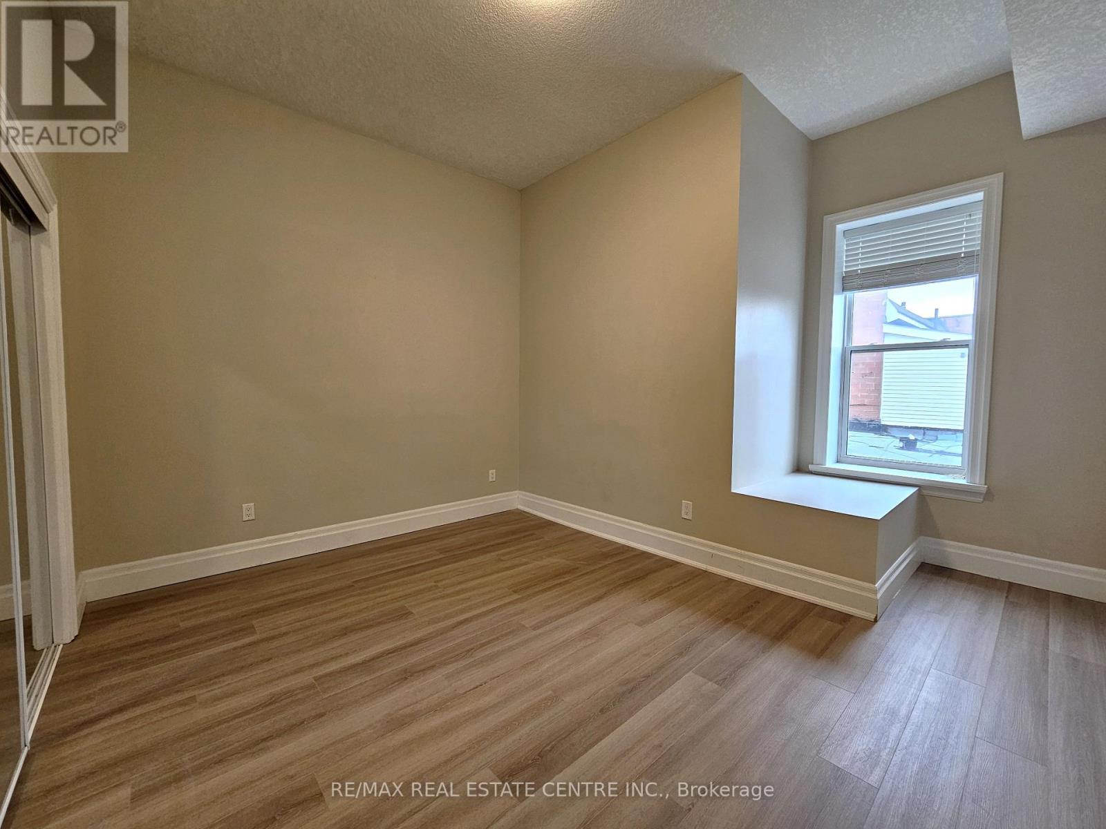 205 - 757 King Street E, Cambridge, Ontario  N3H 3N8 - Photo 9 - X12547054