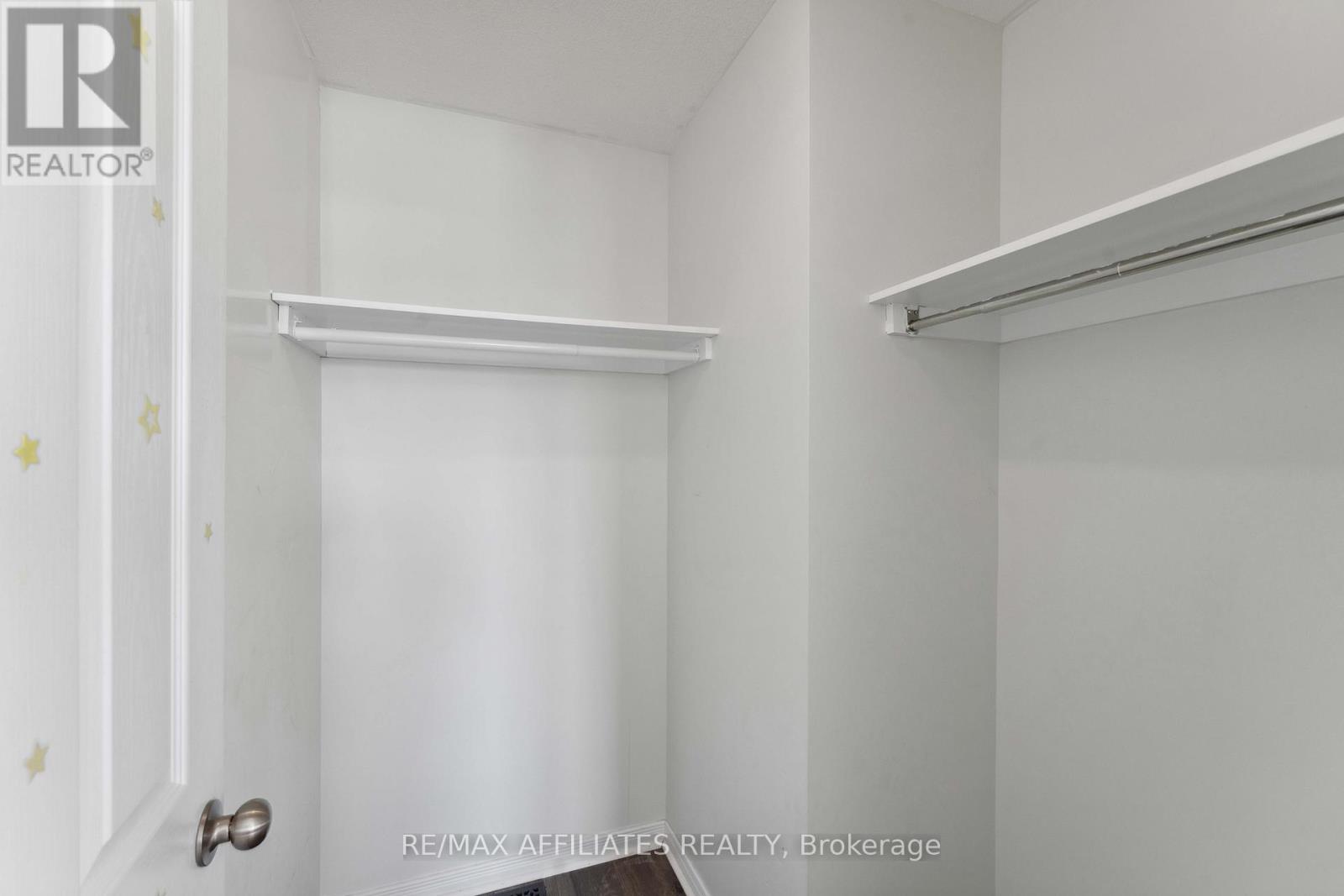 59 Baywood Drive, Ottawa, Ontario K2S 2H5 - Photo 38 - X12453075