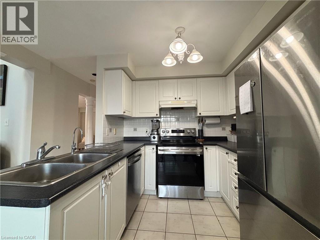 41 Pineridge Drive, Hamilton, Ontario  L9A 5K2 - Photo 13 - 40787013