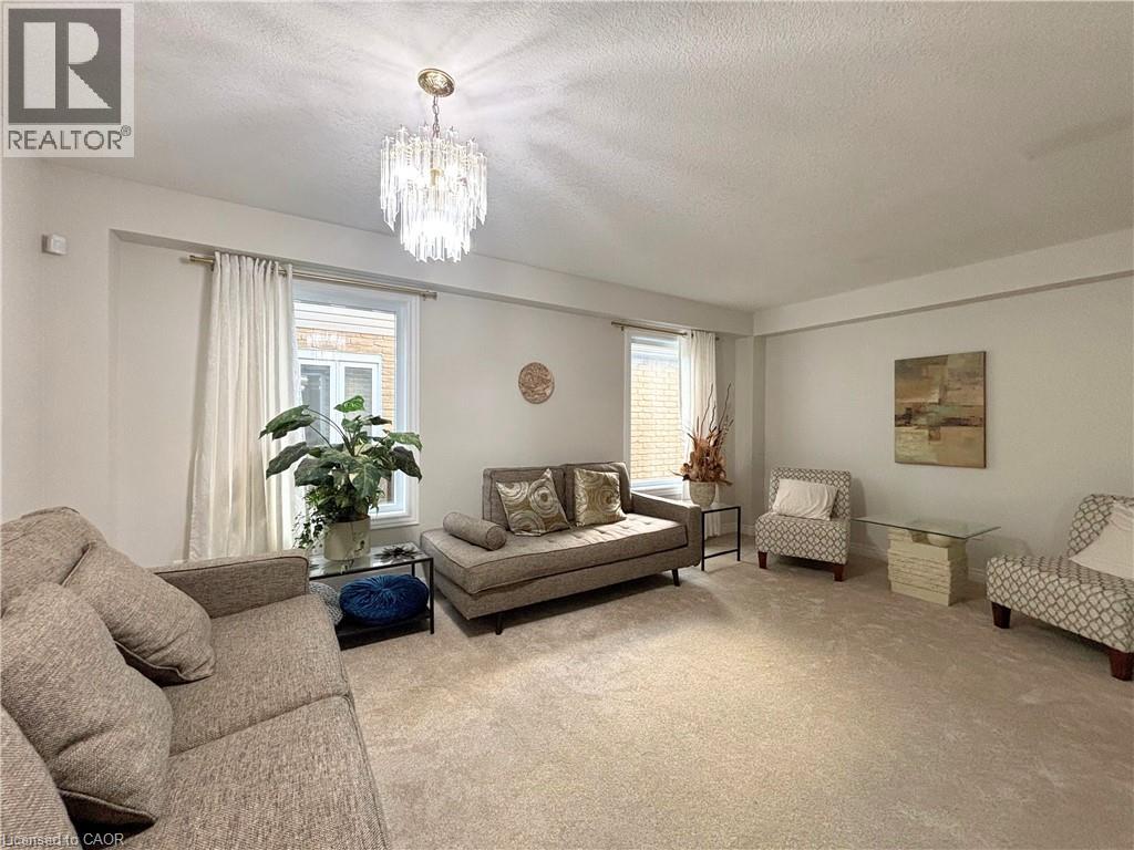 41 Pineridge Drive, Hamilton, Ontario  L9A 5K2 - Photo 8 - 40787013