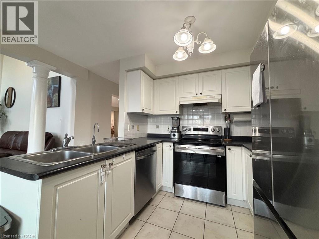 41 Pineridge Drive, Hamilton, Ontario  L9A 5K2 - Photo 15 - 40787013