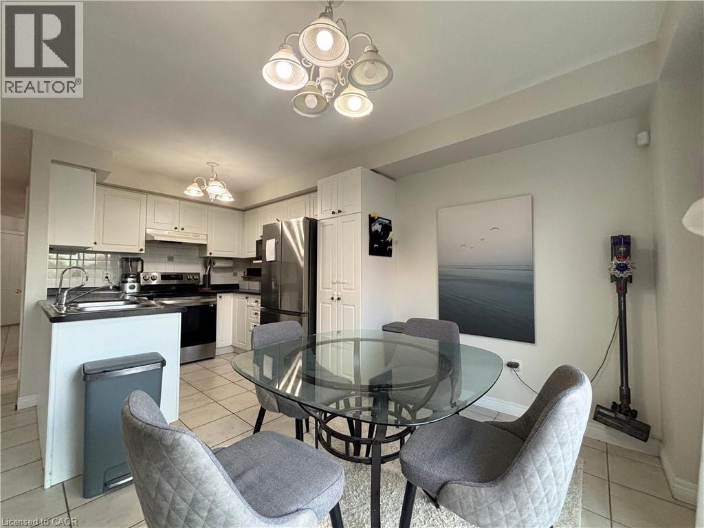 41 Pineridge Drive, Hamilton, Ontario  L9A 5K2 - Photo 12 - 40787013