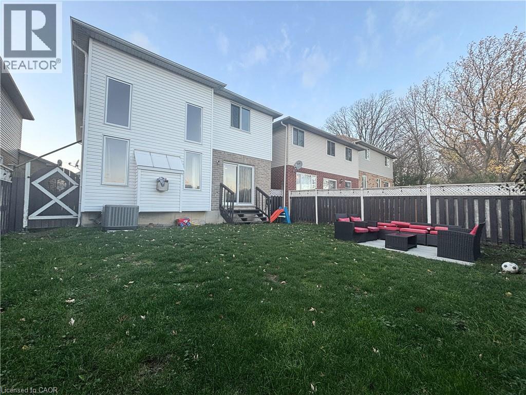 41 Pineridge Drive, Hamilton, Ontario  L9A 5K2 - Photo 39 - 40787013