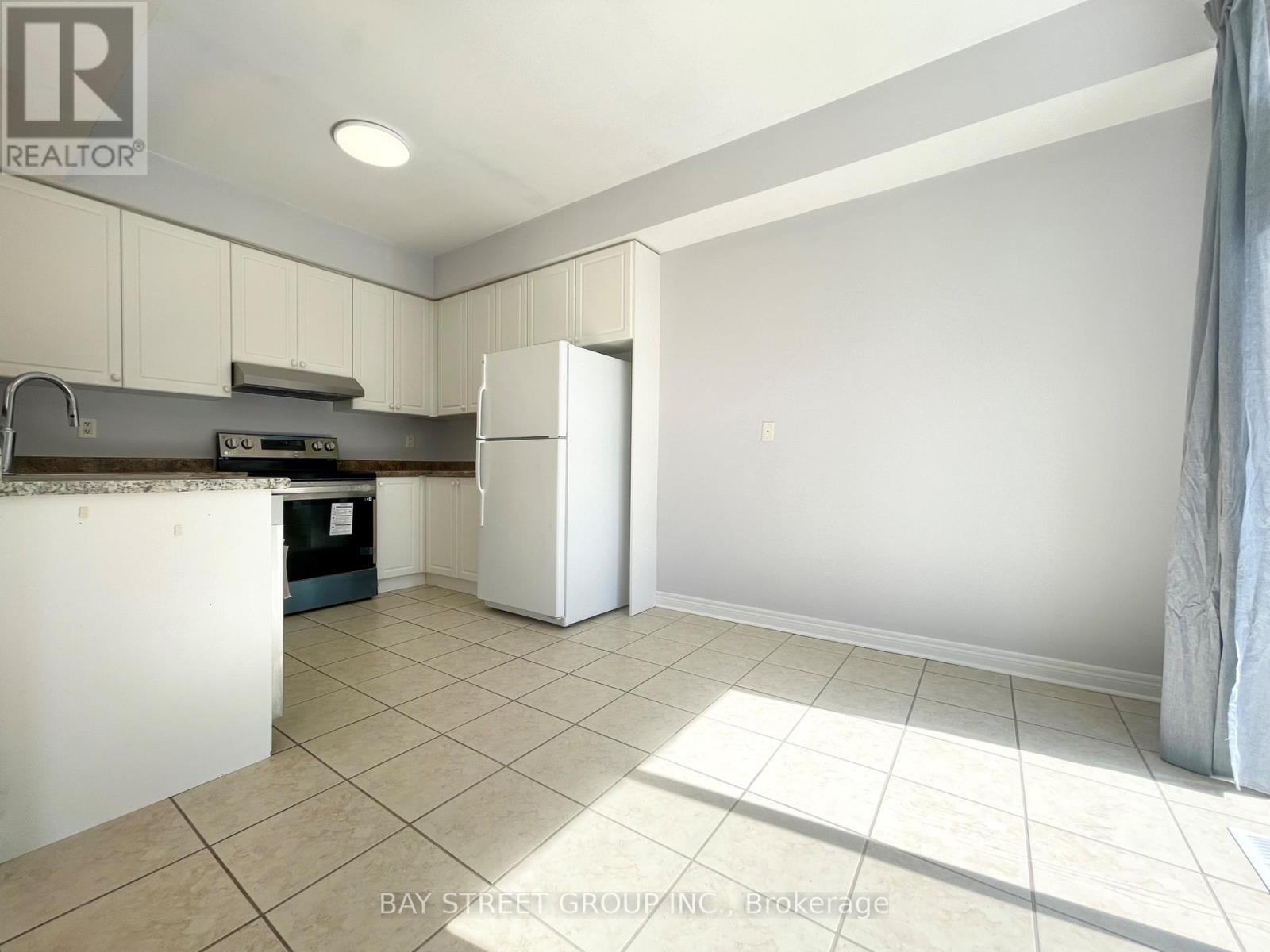 196 Kirkvalley Crescent, Aurora, Ontario L4G 7R2 - Photo 5 - N12542302