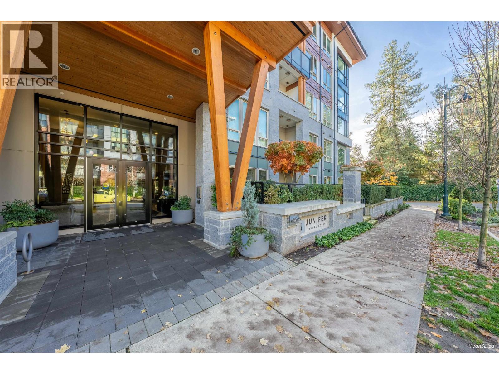 312 2632 LIBRARY LANE, North Vancouver, British Columbia