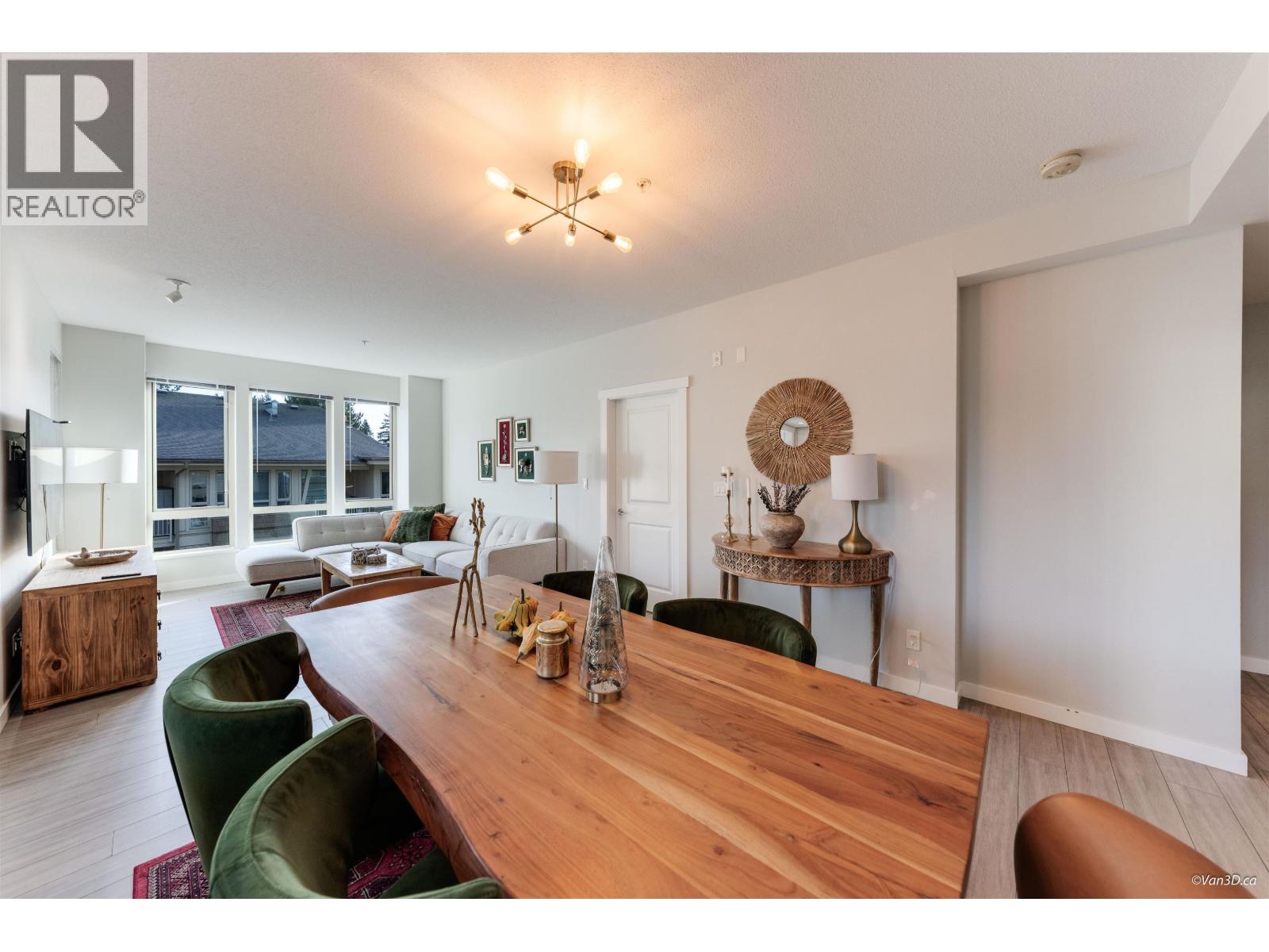 312 2632 Library Lane, North Vancouver, British Columbia  V7J 0B8 - Photo 4 - R3067477