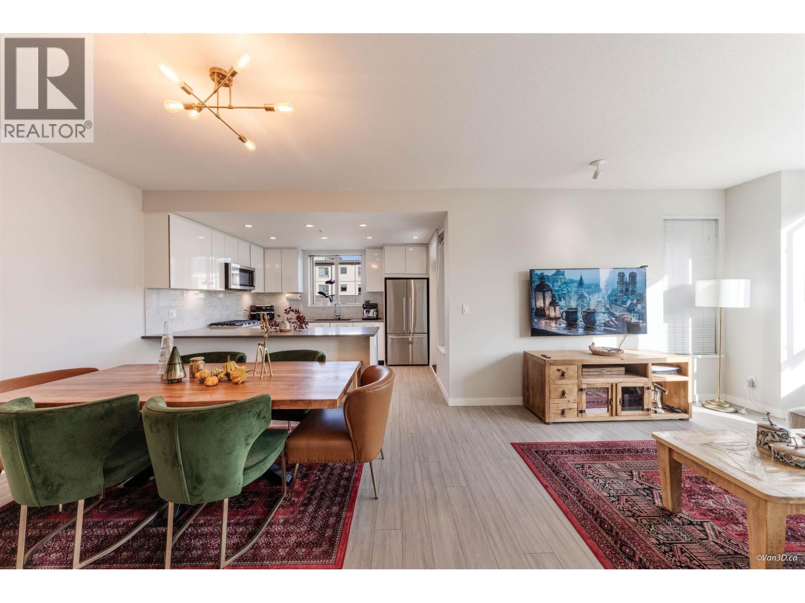 312 2632 Library Lane, North Vancouver, British Columbia  V7J 0B8 - Photo 5 - R3067477