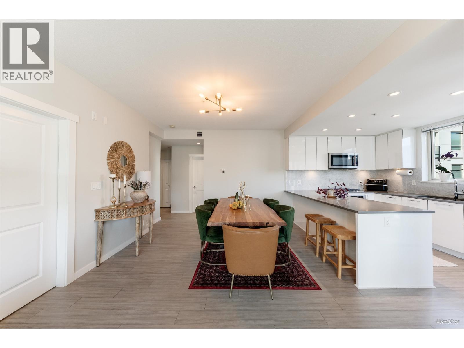 312 2632 Library Lane, North Vancouver, British Columbia  V7J 0B8 - Photo 7 - R3067477