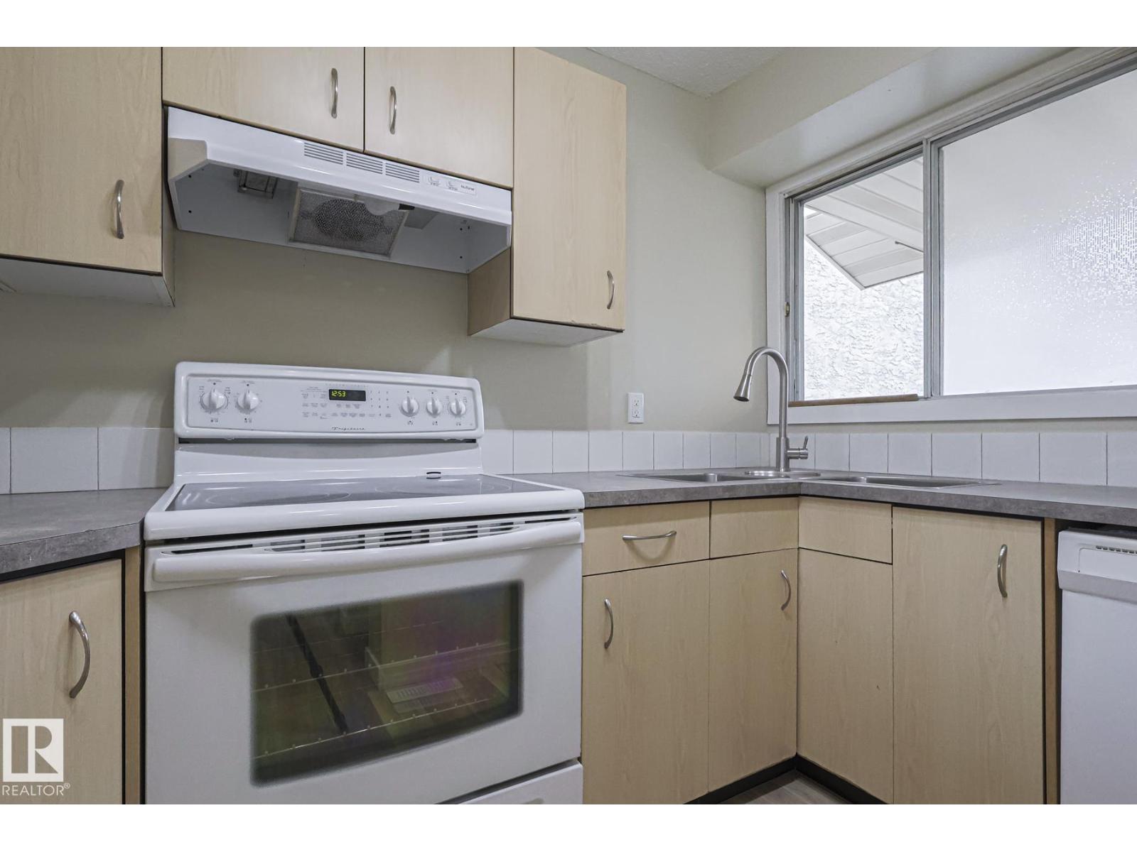 95 Wellington Cr, Spruce Grove, Alberta  T7X 1K1 - Photo 8 - E4465805