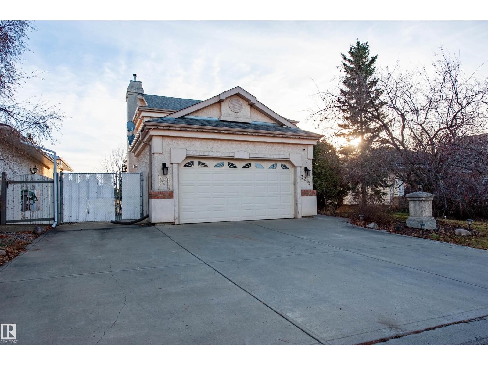 3215 44 Av Nw, Edmonton, Alberta  T6T 1E9 - Photo 4 - E4465802