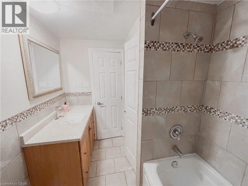 26 Woodfern Court Unit# 1, Kitchener, Ontario  N2E 1H4 - Photo 30 - 40787631