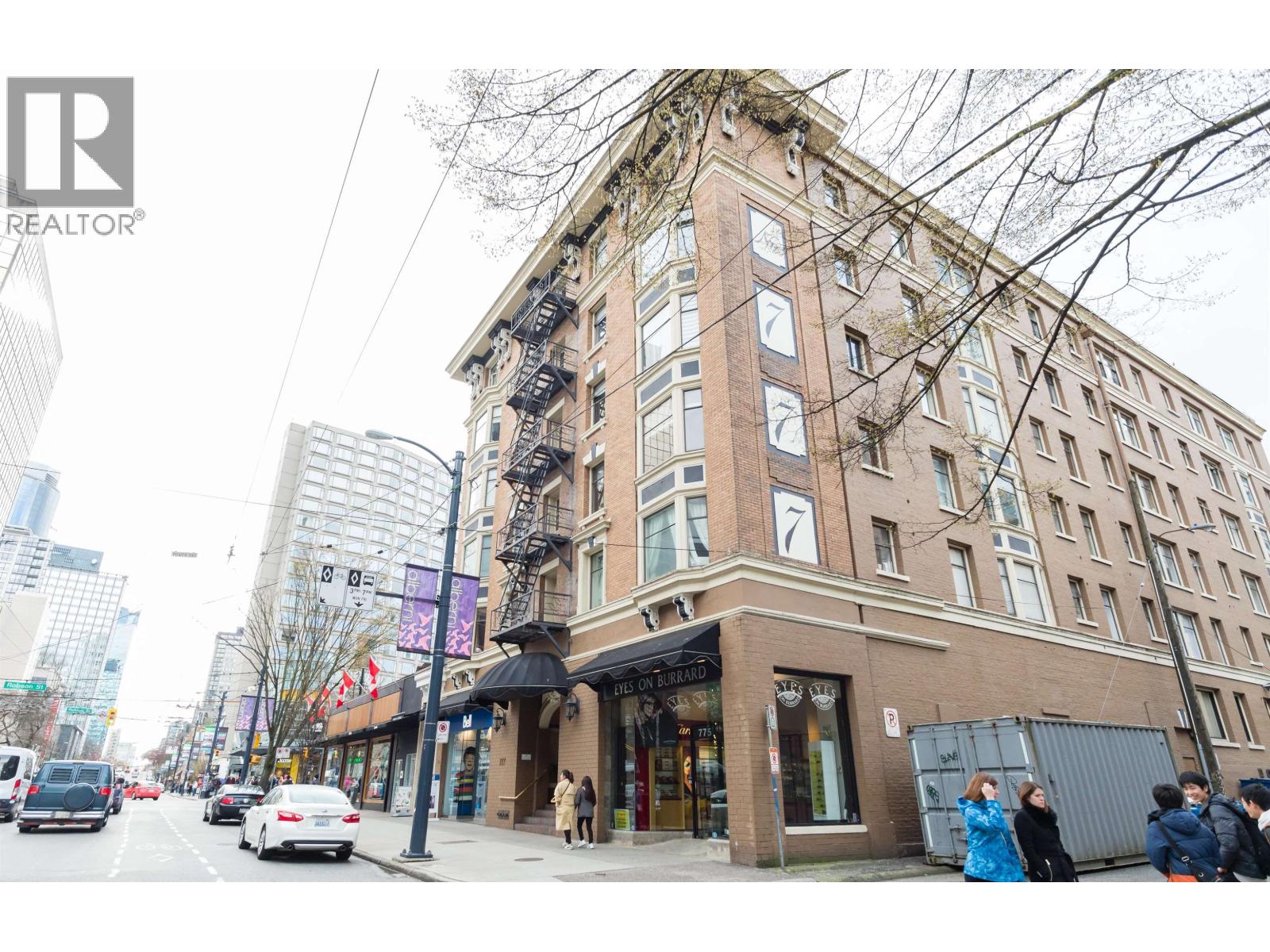 54 777 BURRARD STREET, Vancouver, British Columbia