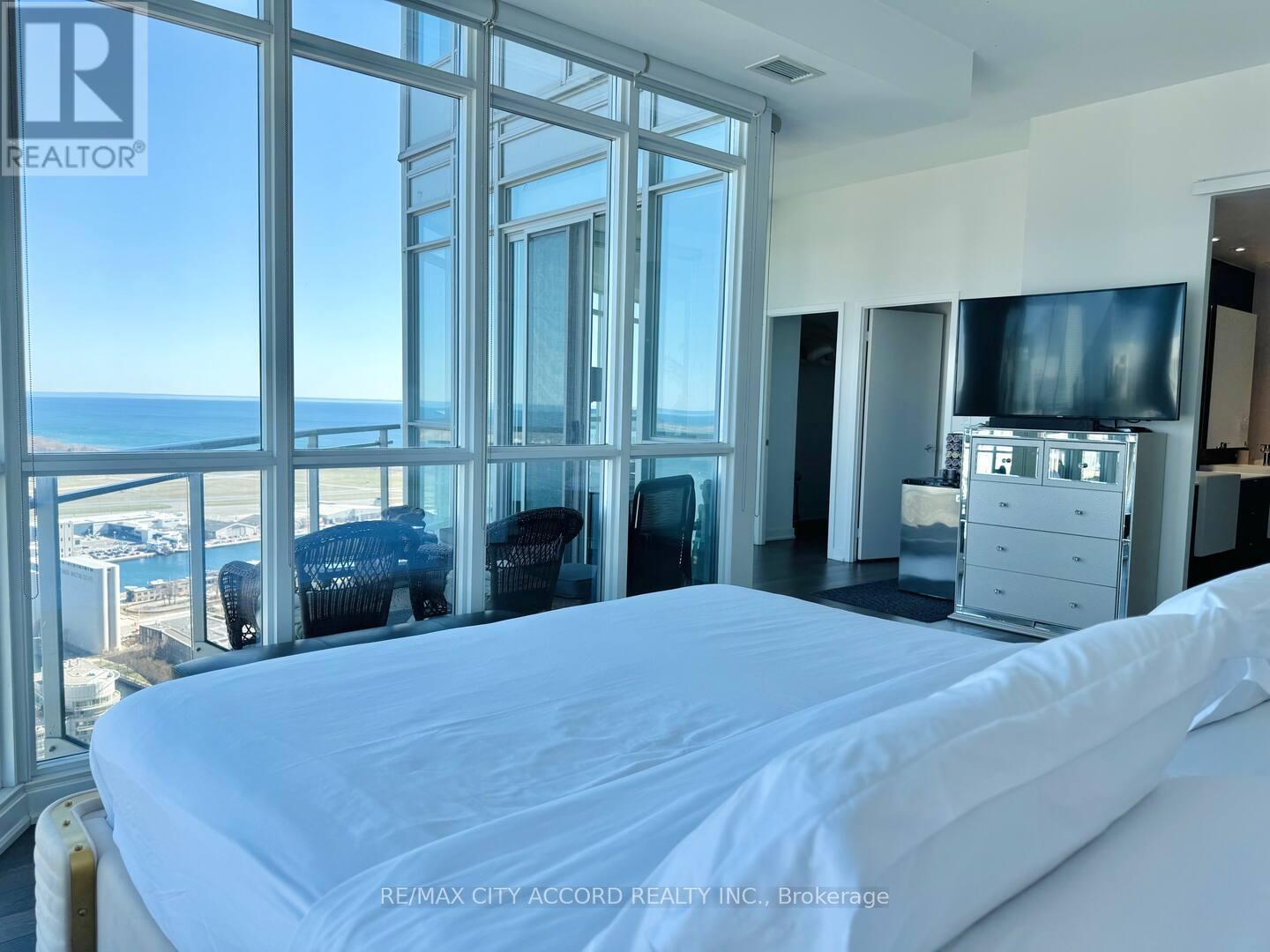 Ph06 - 21 Iceboat Terrace, Toronto, Ontario  M5V 4A9 - Photo 3 - C12547148