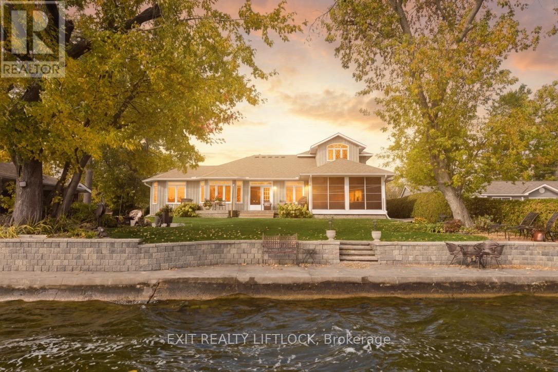 129 Stinson's Bay Road, Kawartha Lakes (Verulam), Ontario  K0M 1N0 - Photo 2 - X12547026