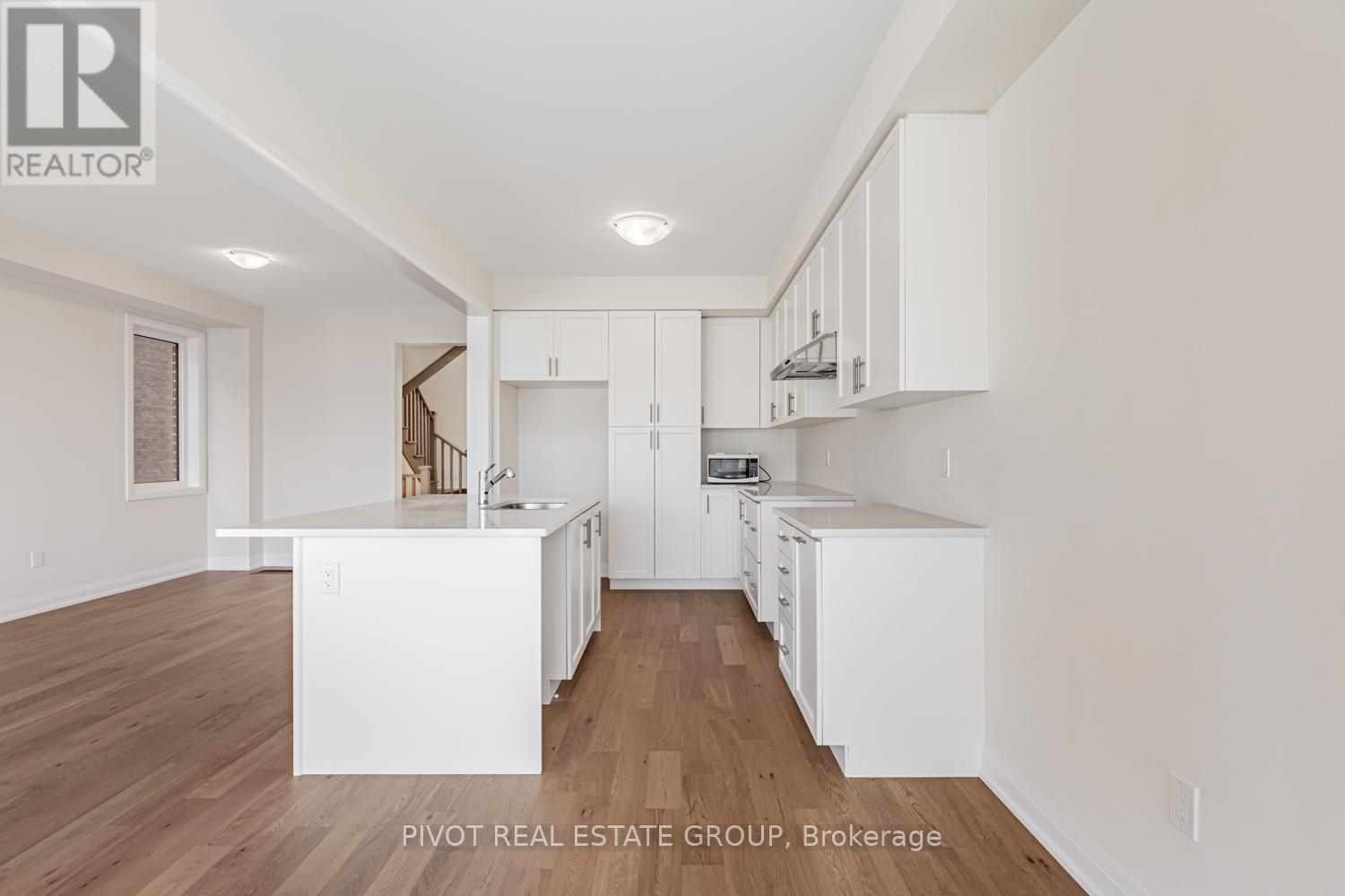 26 Lipscott Drive, Caledon, Ontario  L7C 4L2 - Photo 13 - W12500972