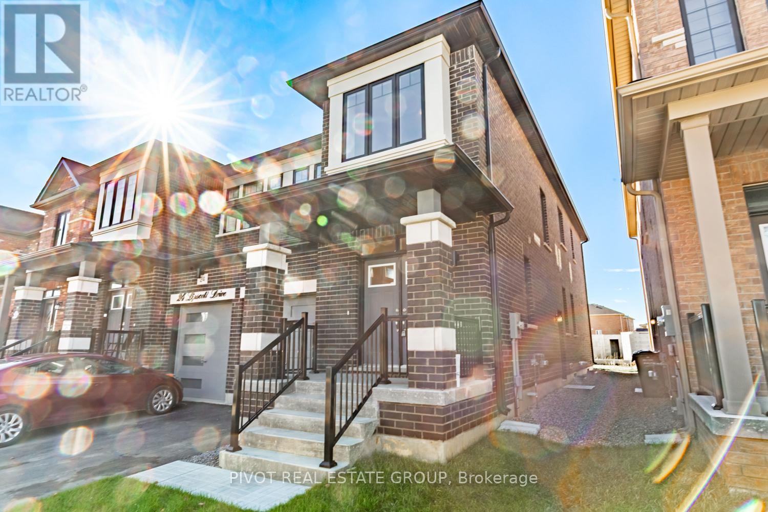 26 Lipscott Drive, Caledon, Ontario  L7C 4L2 - Photo 3 - W12500972