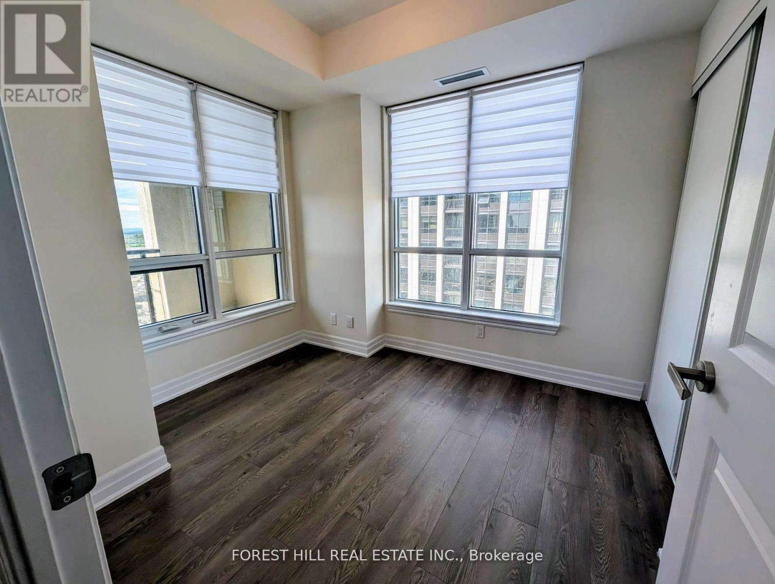 1909 - 9075 Jane Street, Vaughan, Ontario L5K 0L7 - Photo 12 - N12547168