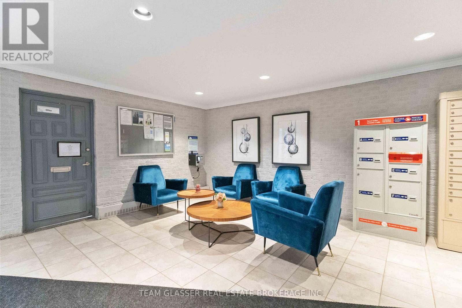 402 - 530 Proudfoot Lane, London North, Ontario  N6H 1W3 - Photo 2 - X12547296