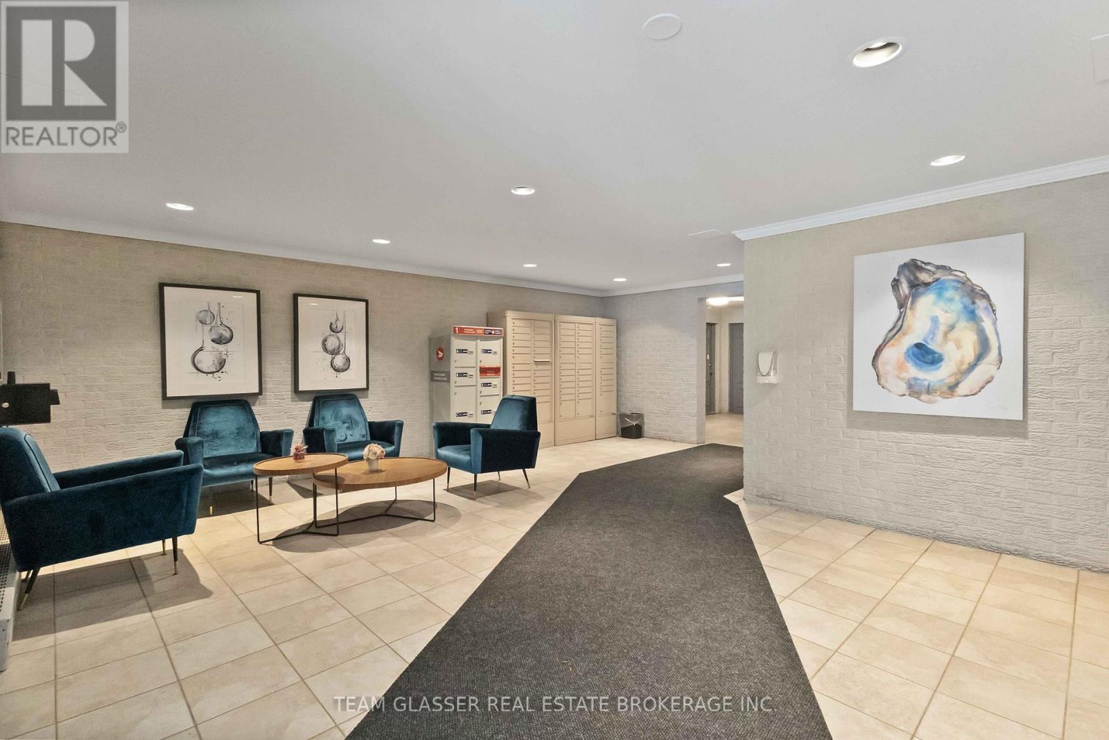 402 - 530 Proudfoot Lane, London North, Ontario  N6H 1W3 - Photo 3 - X12547296