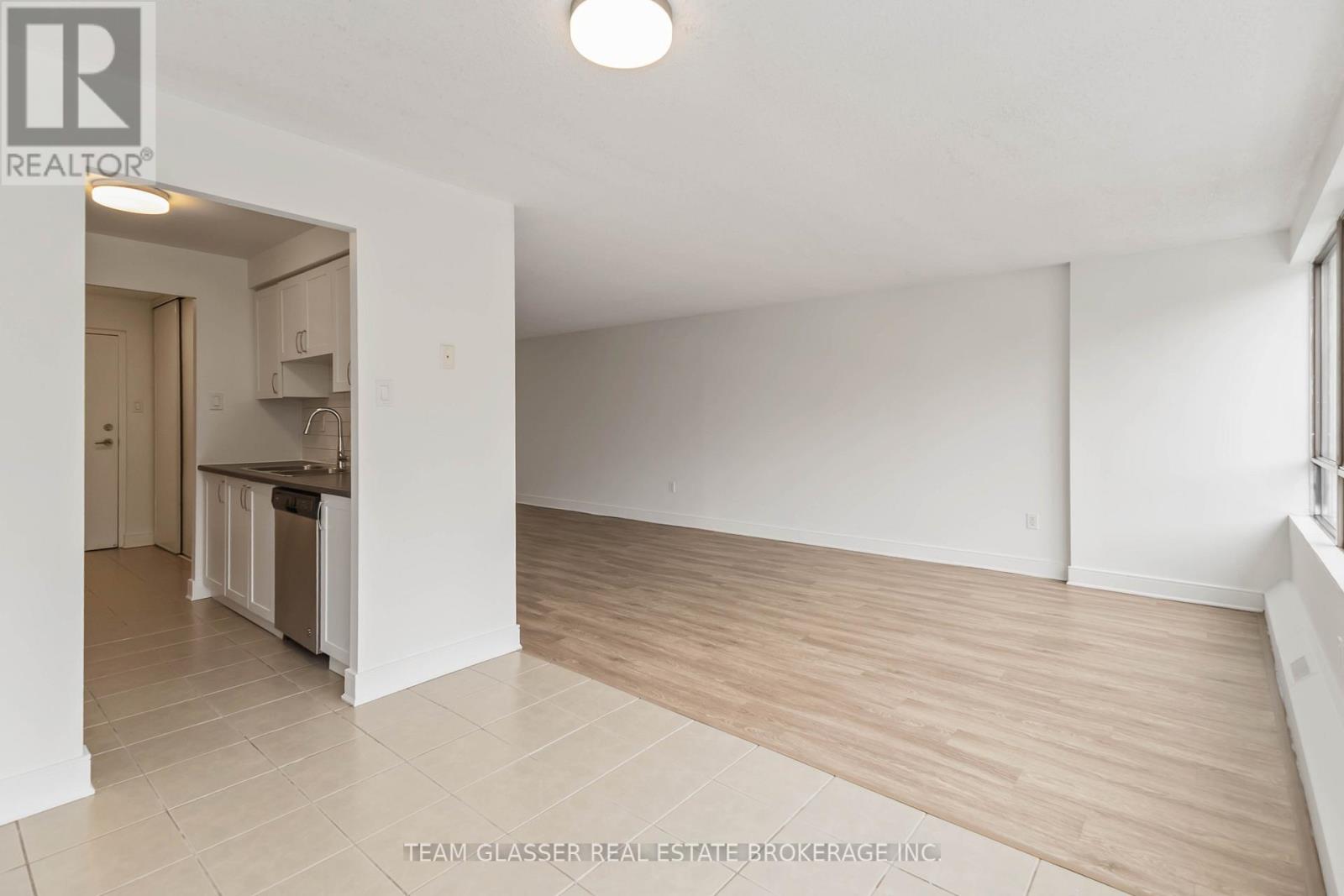 404 - 500 Proudfoot Lane, London North, Ontario  N6H 5G7 - Photo 14 - X12547306