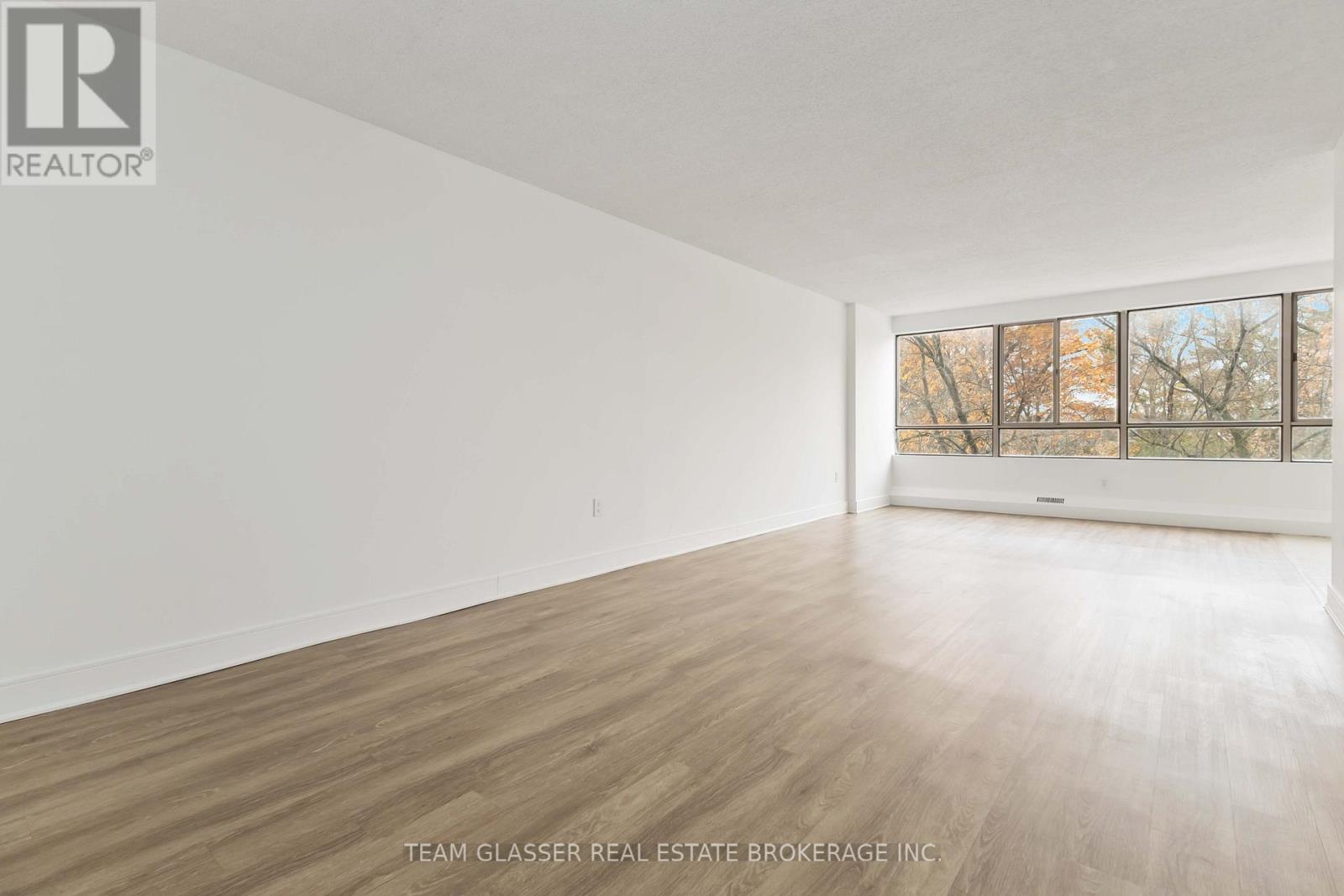 404 - 500 Proudfoot Lane, London North, Ontario  N6H 5G7 - Photo 7 - X12547306